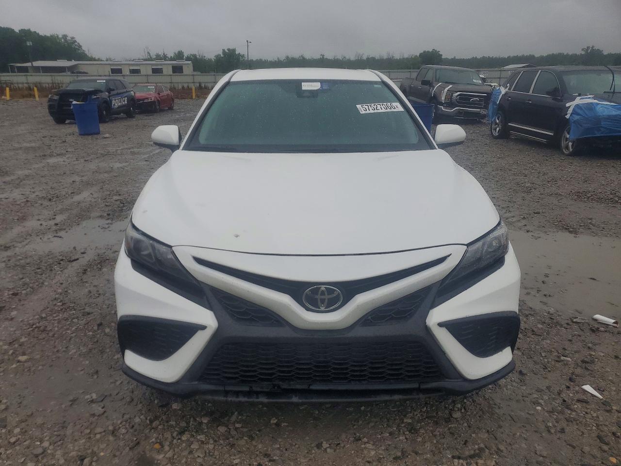 2021 TOYOTA CAMRY SE — снимка 5