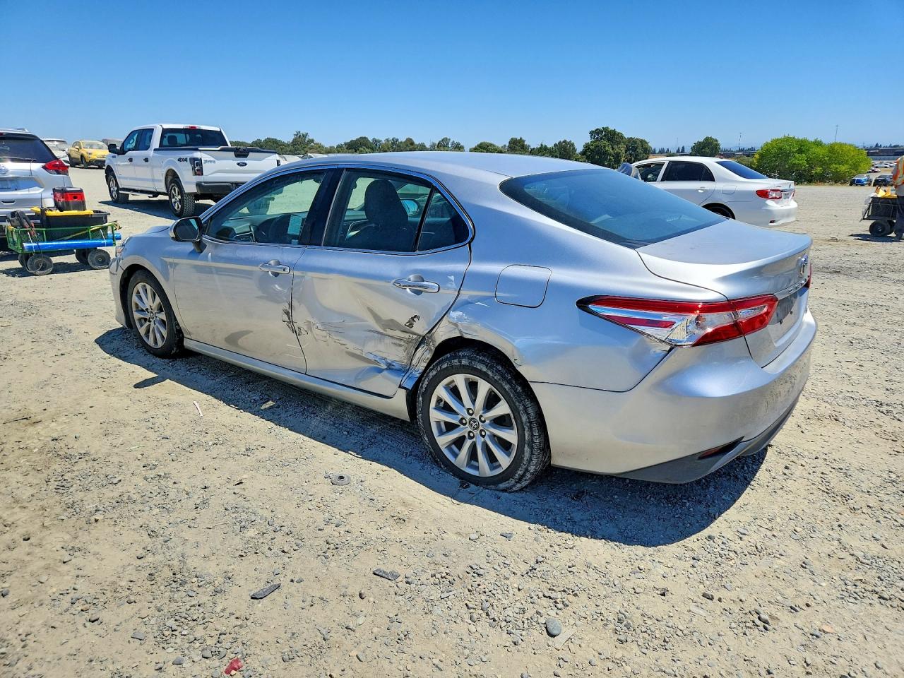 2018 TOYOTA CAMRY LE — снимка 2