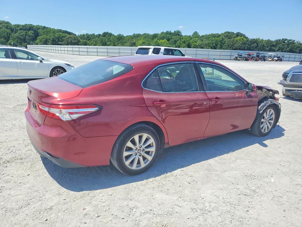 2018 TOYOTA CAMRY LE — снимка 3
