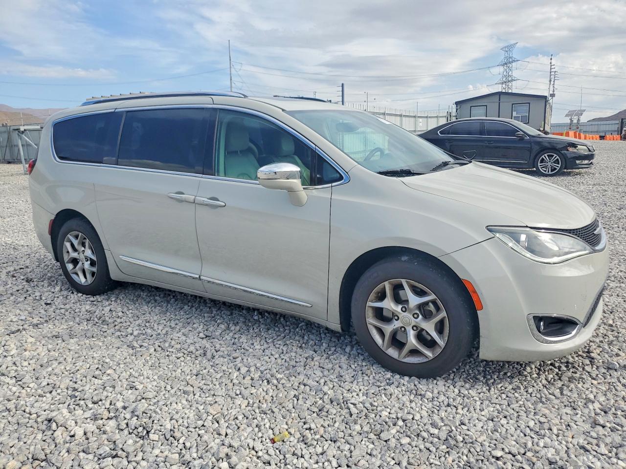 2020 CHRYSLER PACIFICA LIMITED — снимка 4