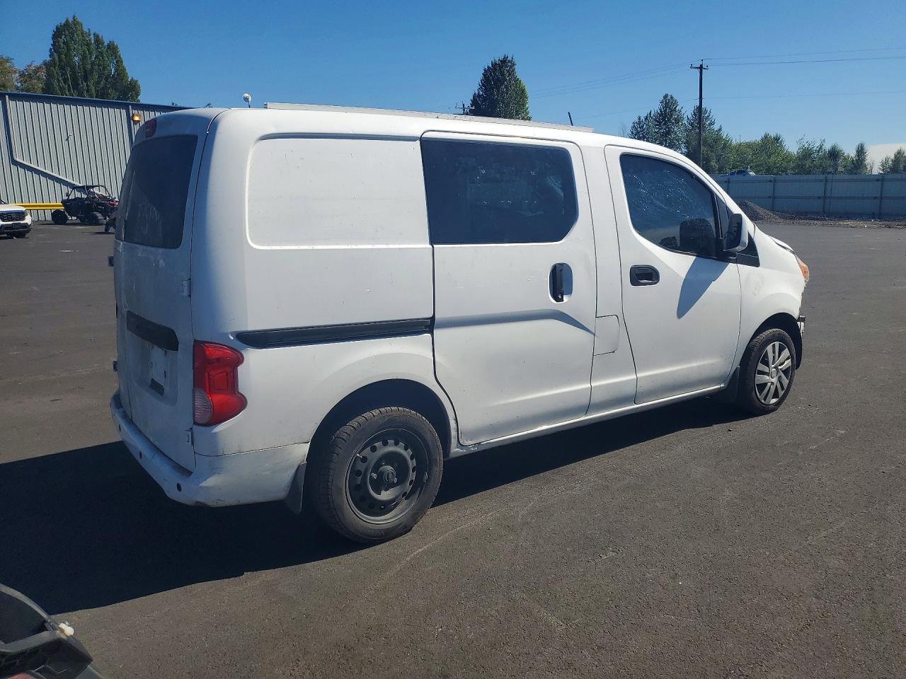 2017 NISSAN NV200 SV — снимка 3