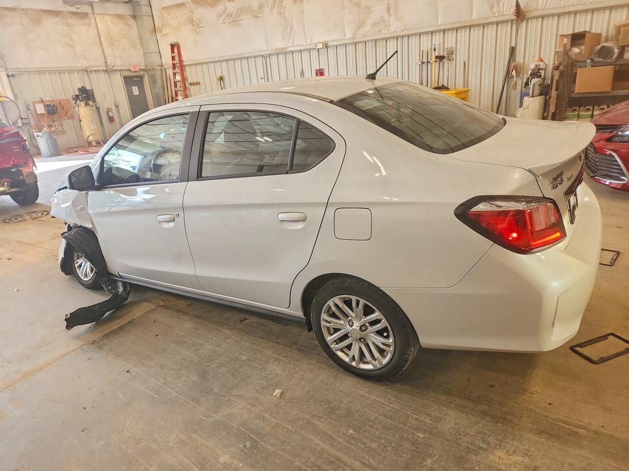2024 MITSUBISHI MIRAGE G4 ES — снимка 2