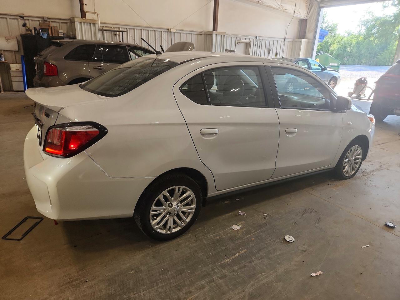 2024 MITSUBISHI MIRAGE G4 ES — снимка 3
