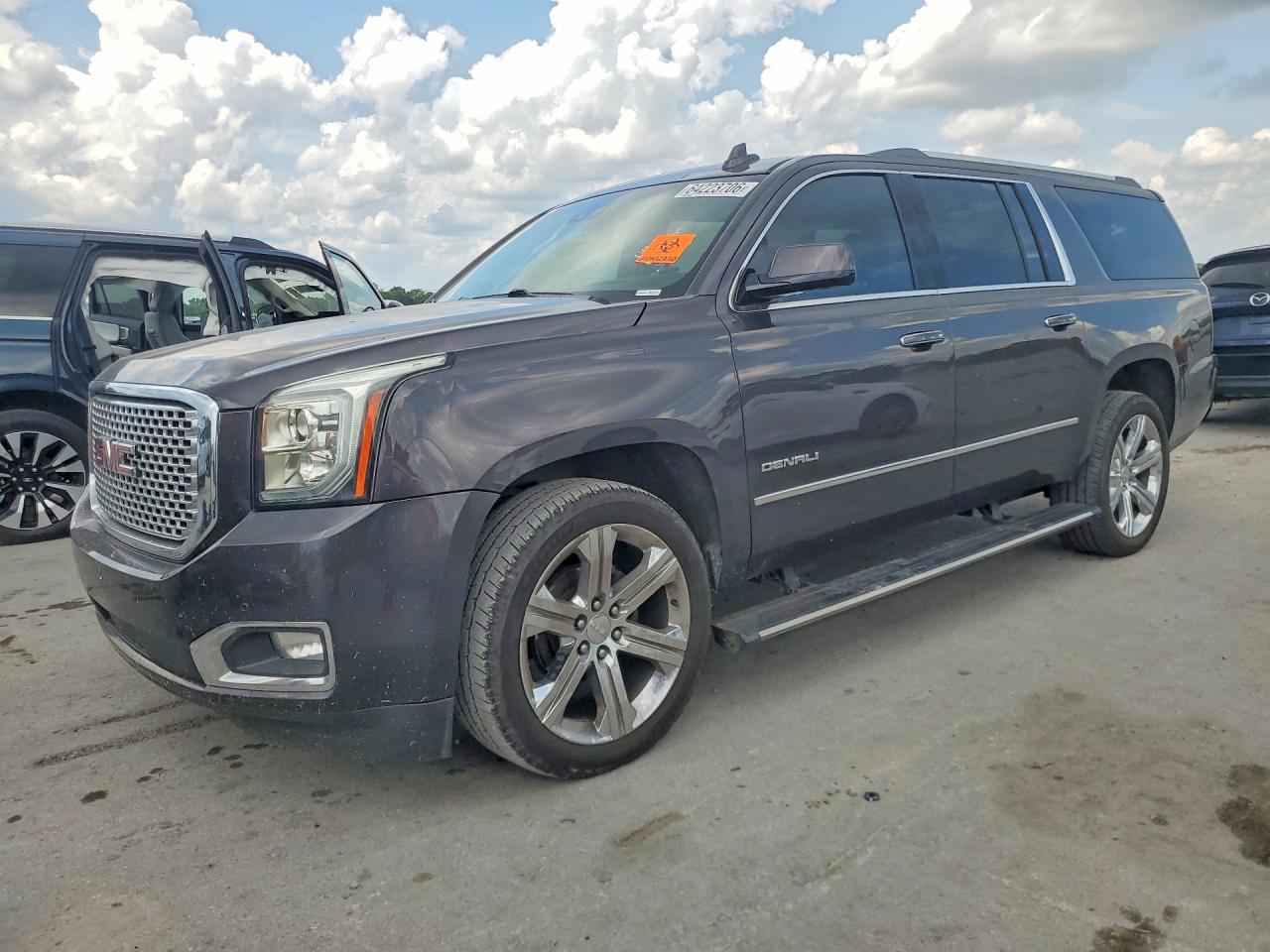 2017 GMC YUKON XL DENALI