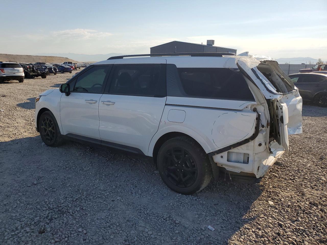 2025 KIA CARNIVAL HYBRID SX — снимка 2