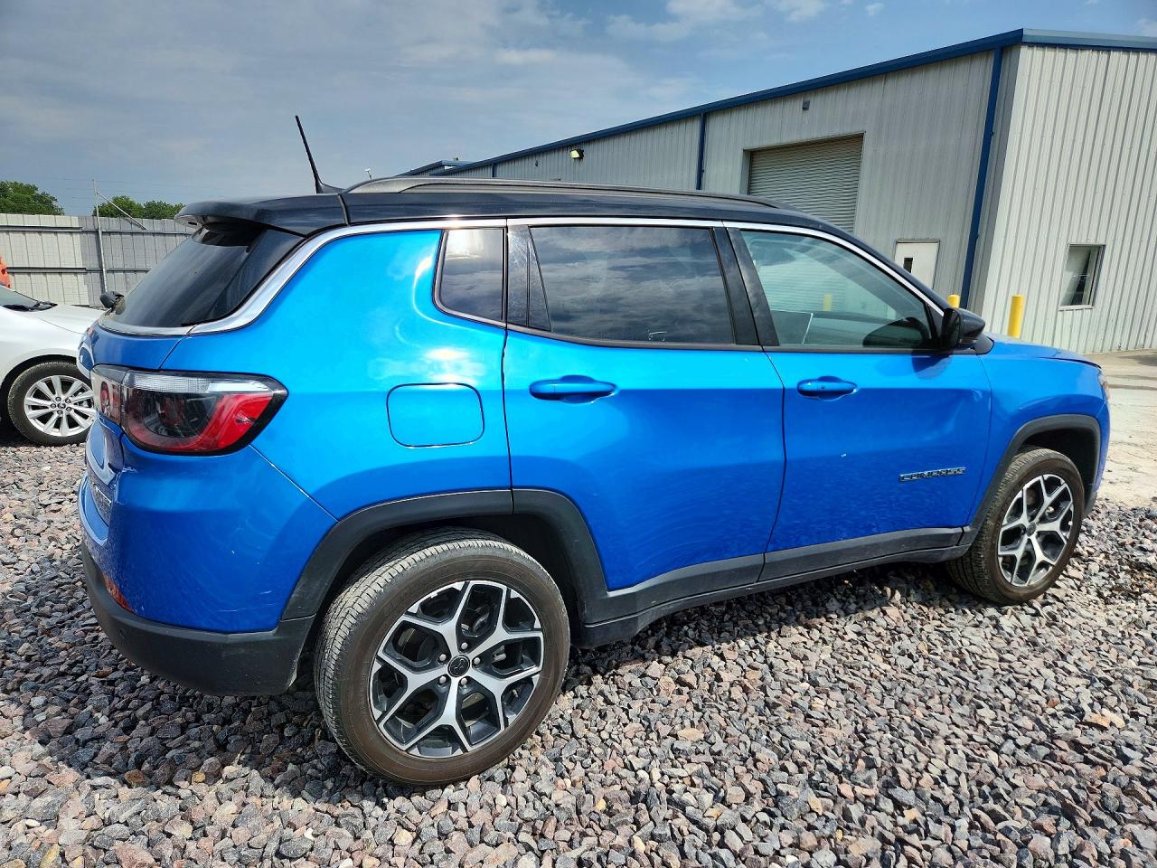 2025 JEEP COMPASS LIMITED — снимка 3