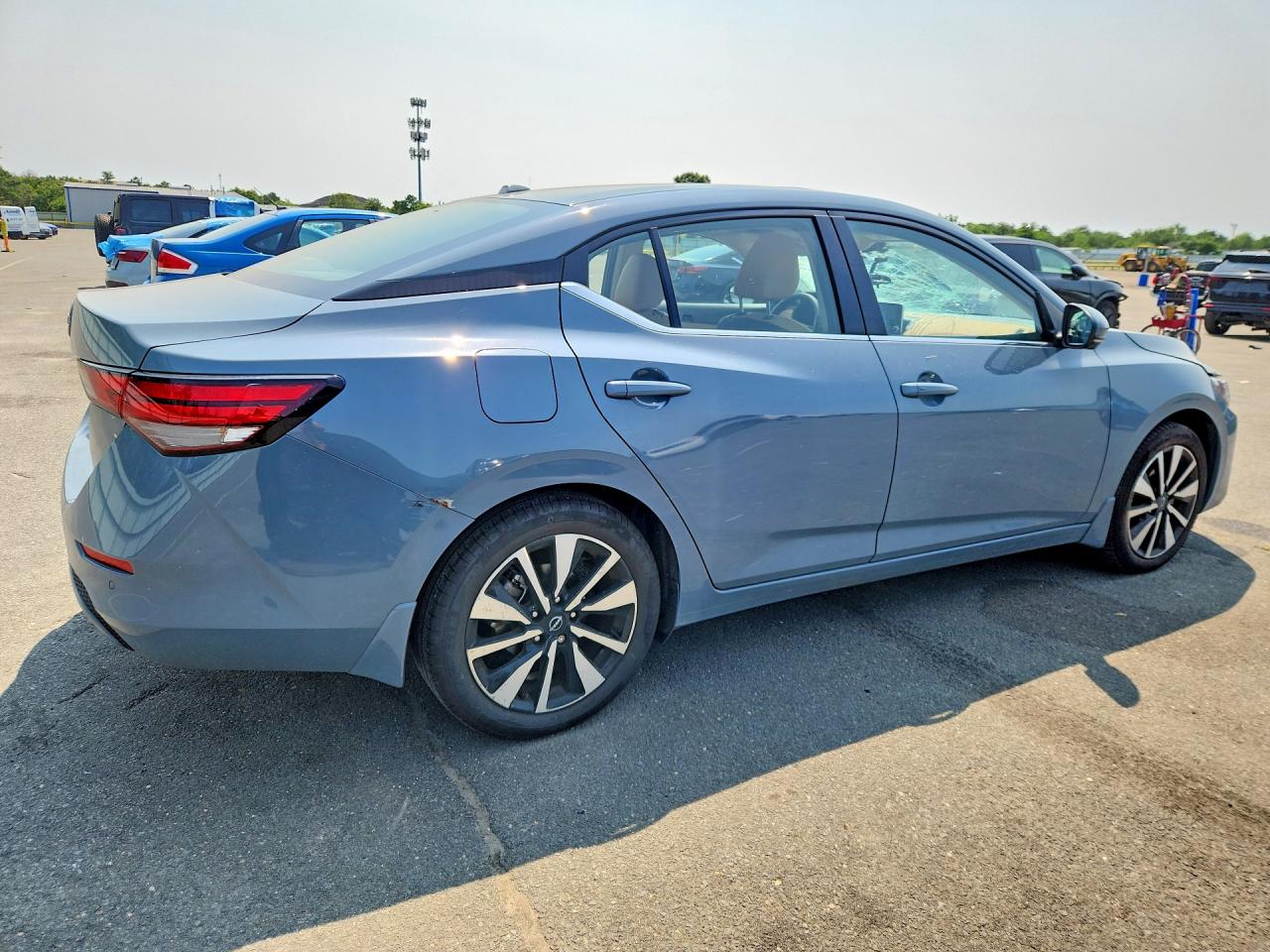 2025 NISSAN SENTRA SV — снимка 3