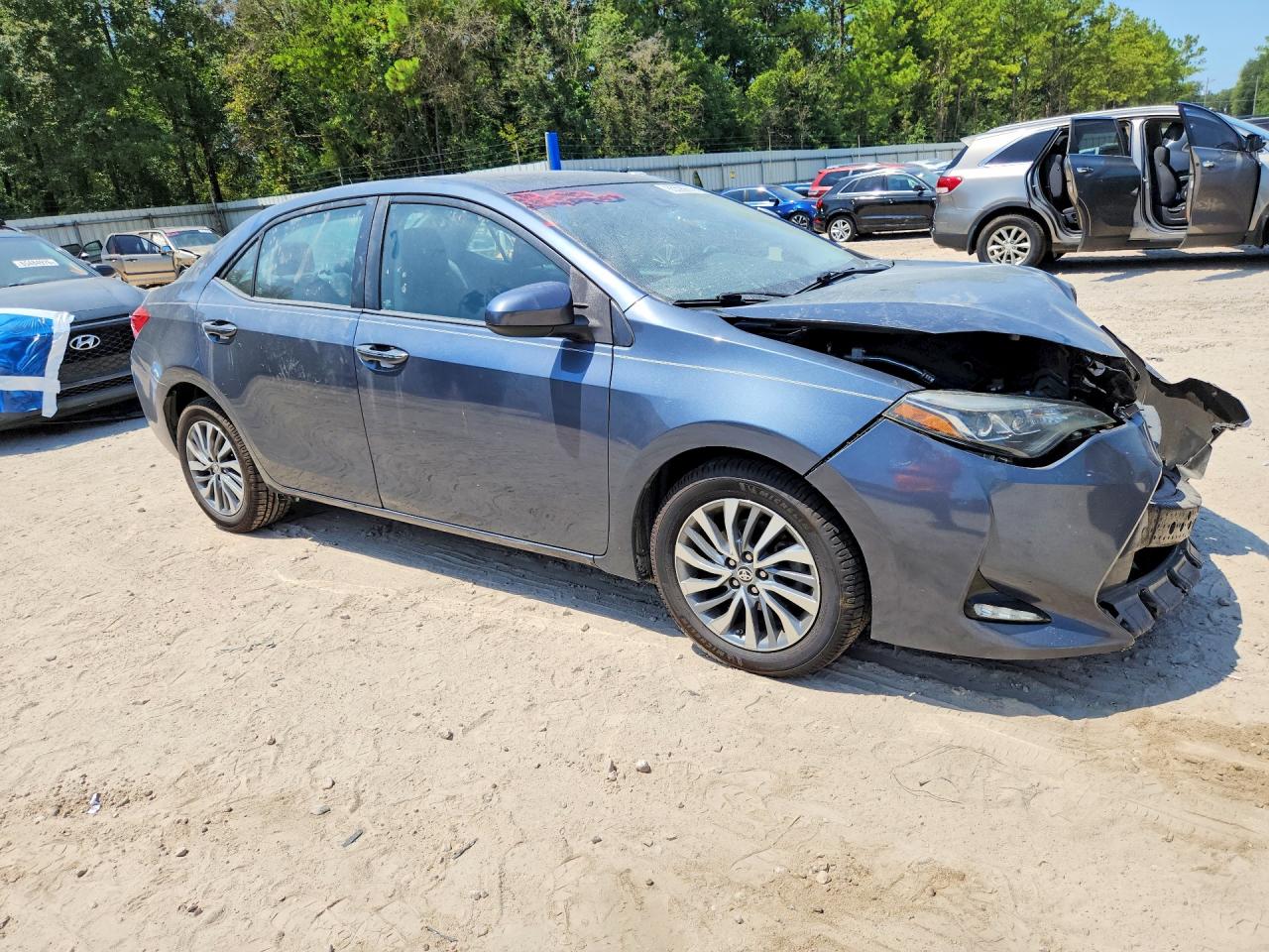 2017 TOYOTA COROLLA XLE — снимка 4
