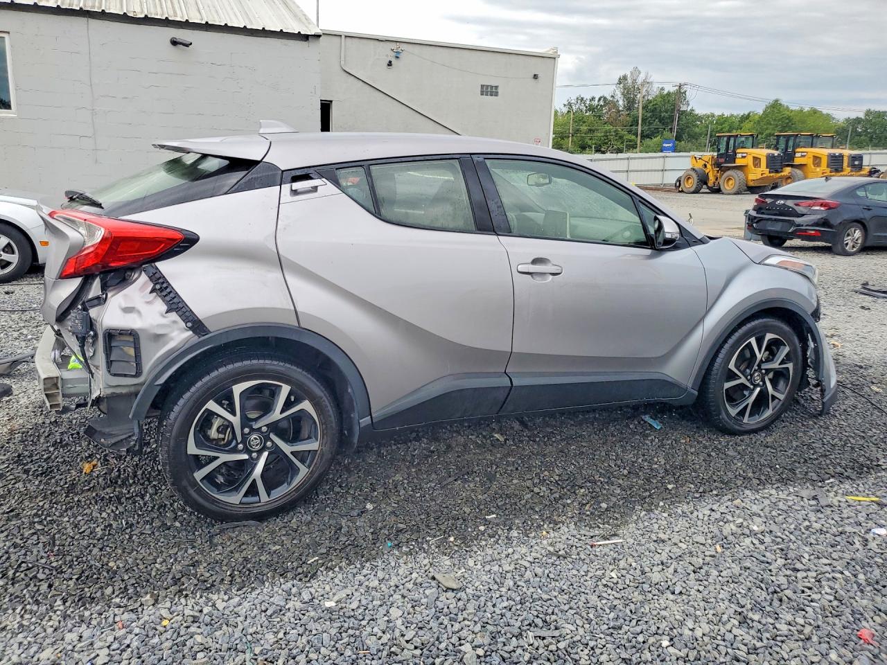 2019 TOYOTA C-HR XLE — снимка 3