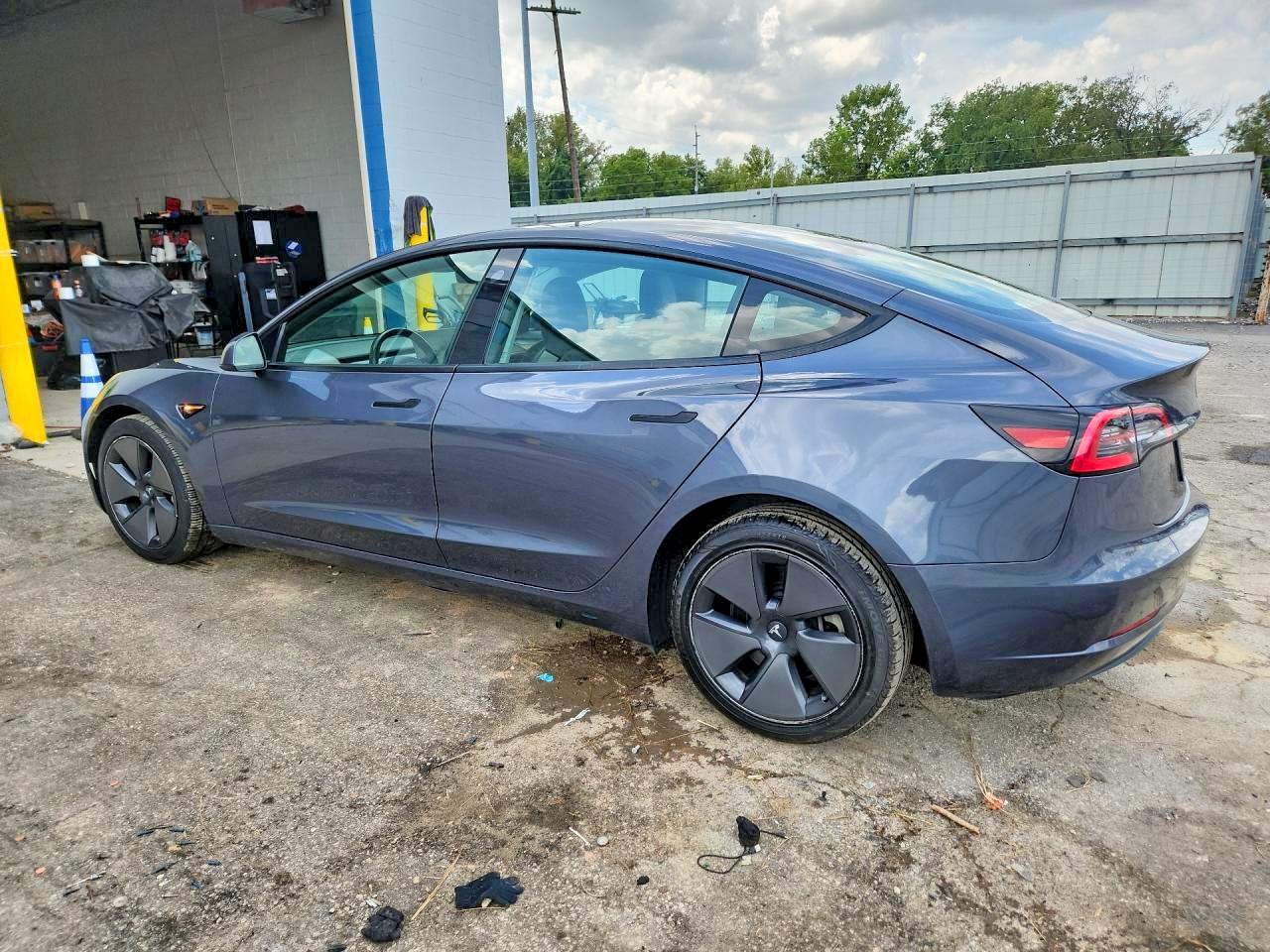 2023 TESLA MODEL 3 — снимка 2