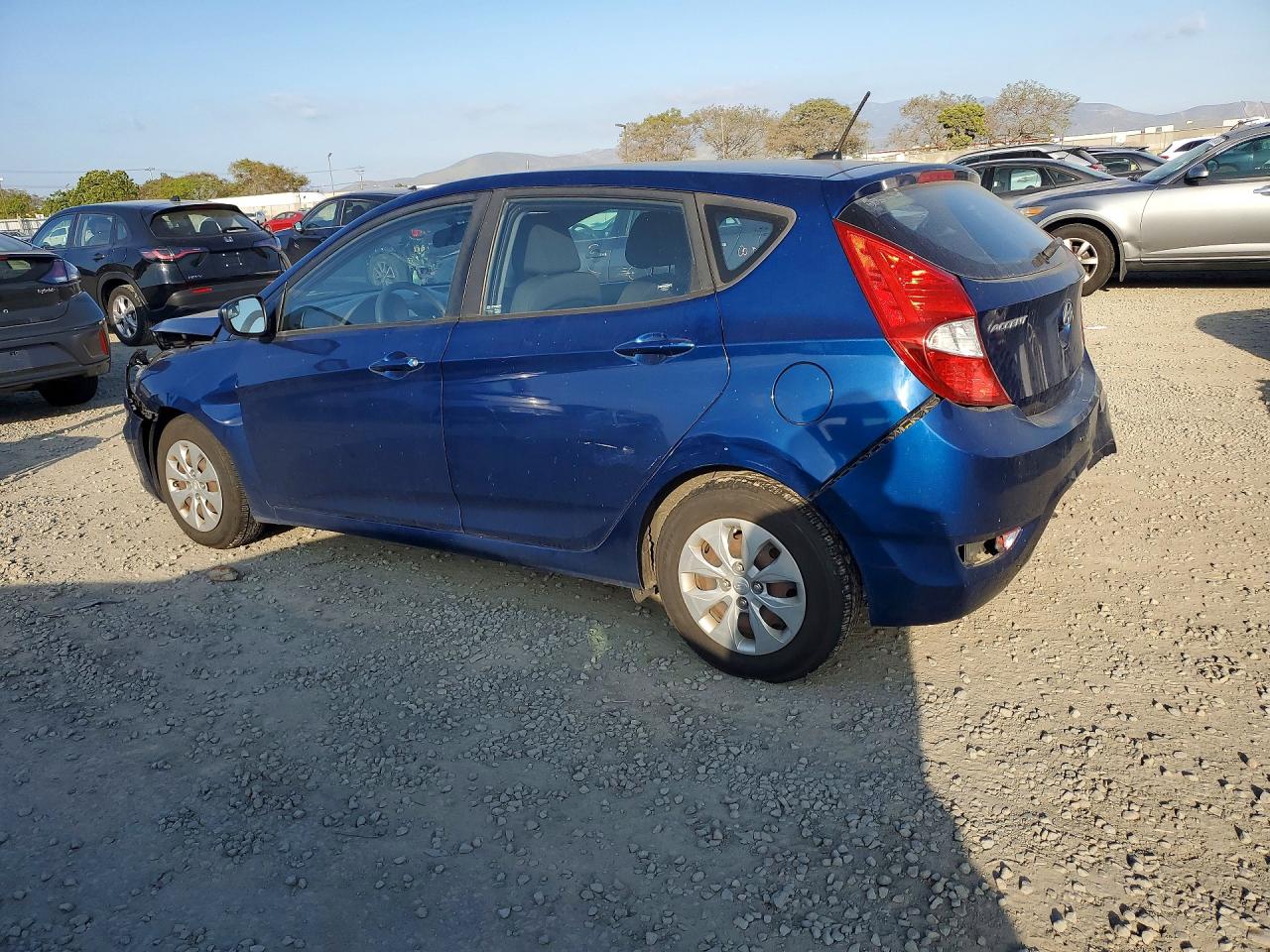2016 HYUNDAI ACCENT SE — снимка 2