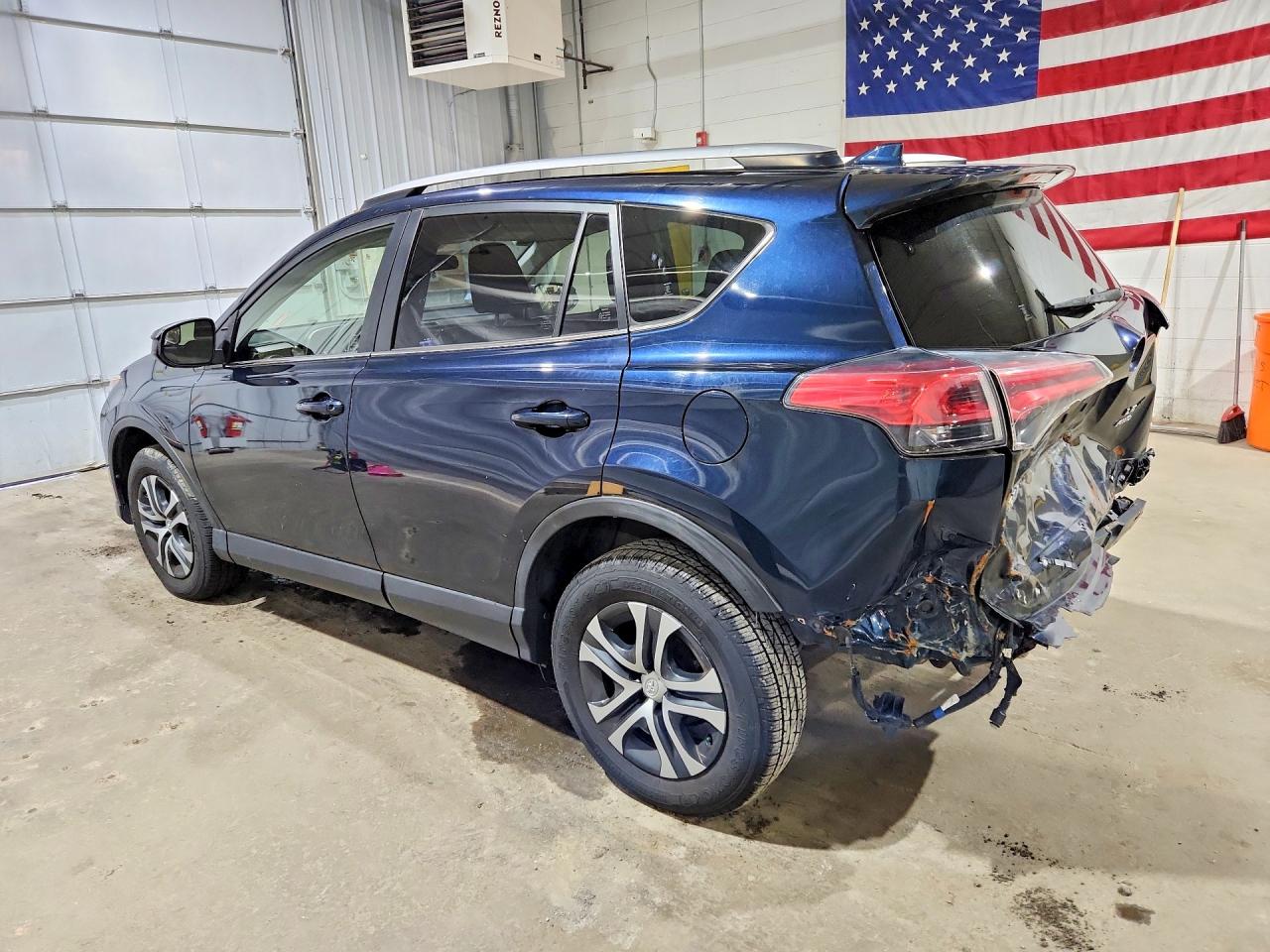 2018 TOYOTA RAV4 LE — снимка 2