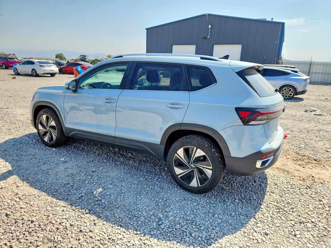 2025 VOLKSWAGEN TAOS SE — снимка 2