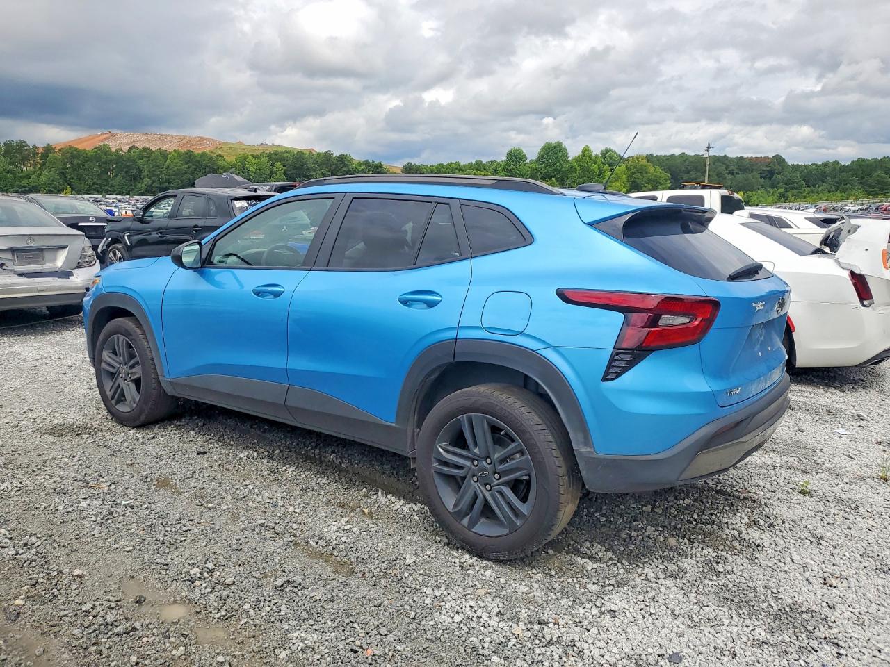 2025 CHEVROLET TRAX ACTIV — снимка 2