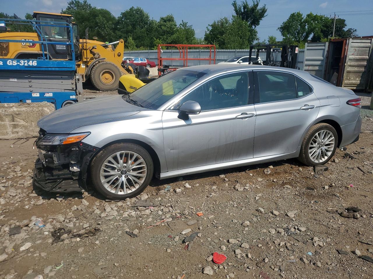 2018 TOYOTA CAMRY XLE