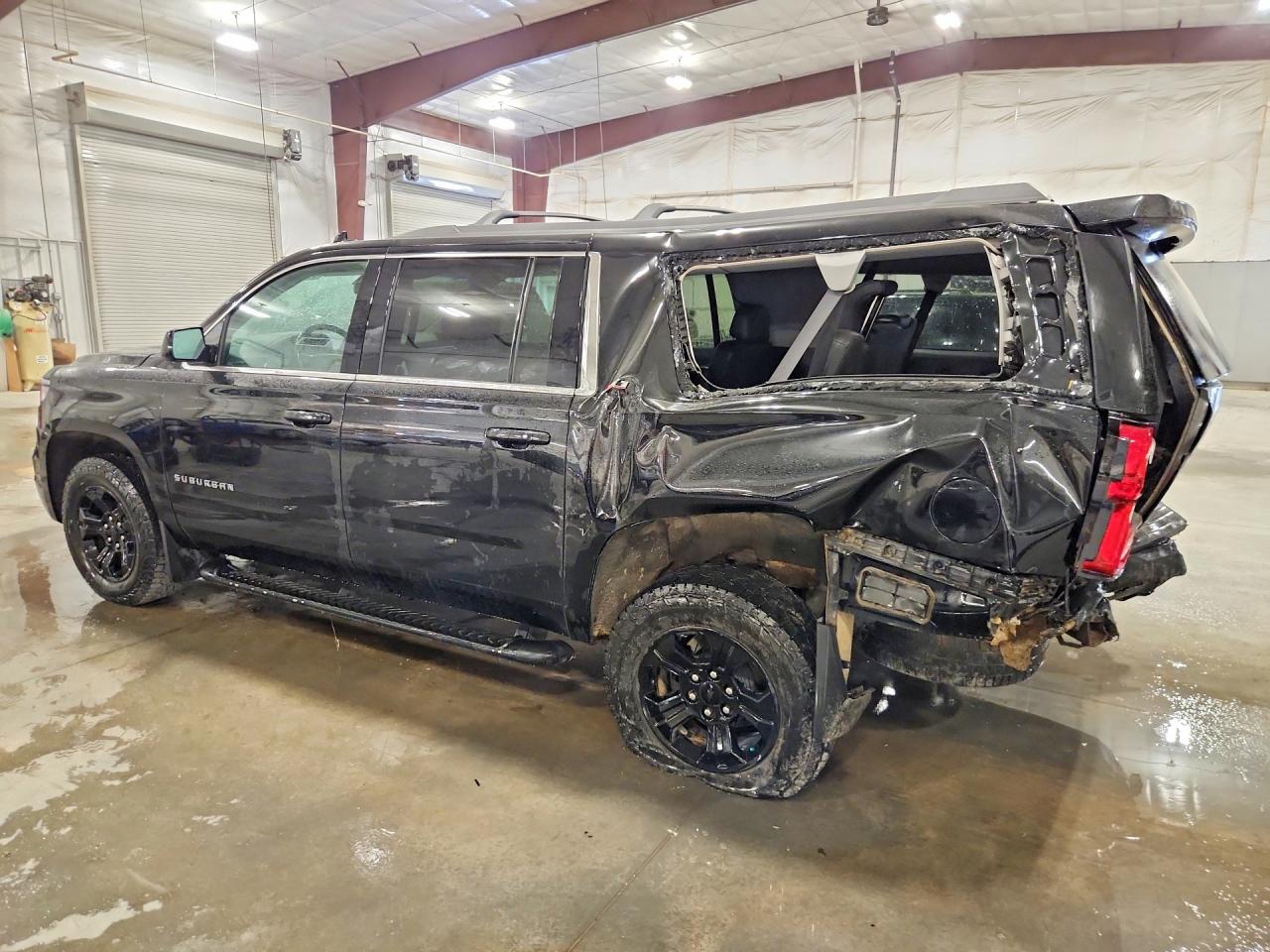 2019 CHEVROLET SUBURBAN K1500 LT — снимка 2