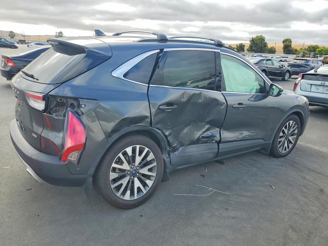 2020 FORD ESCAPE TITANIUM — снимка 3