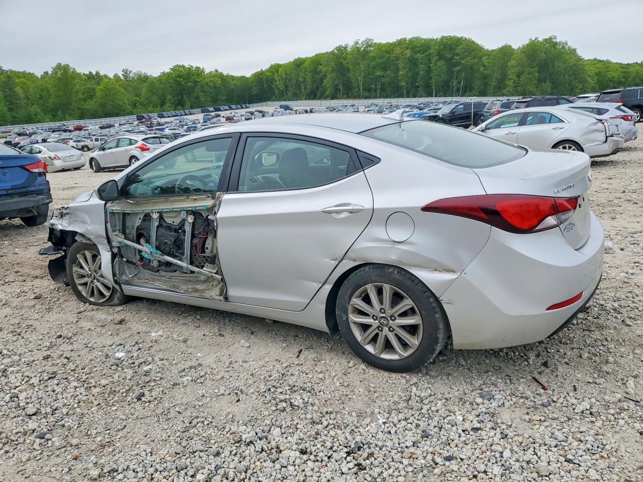 2015 HYUNDAI ELANTRA SE — снимка 2