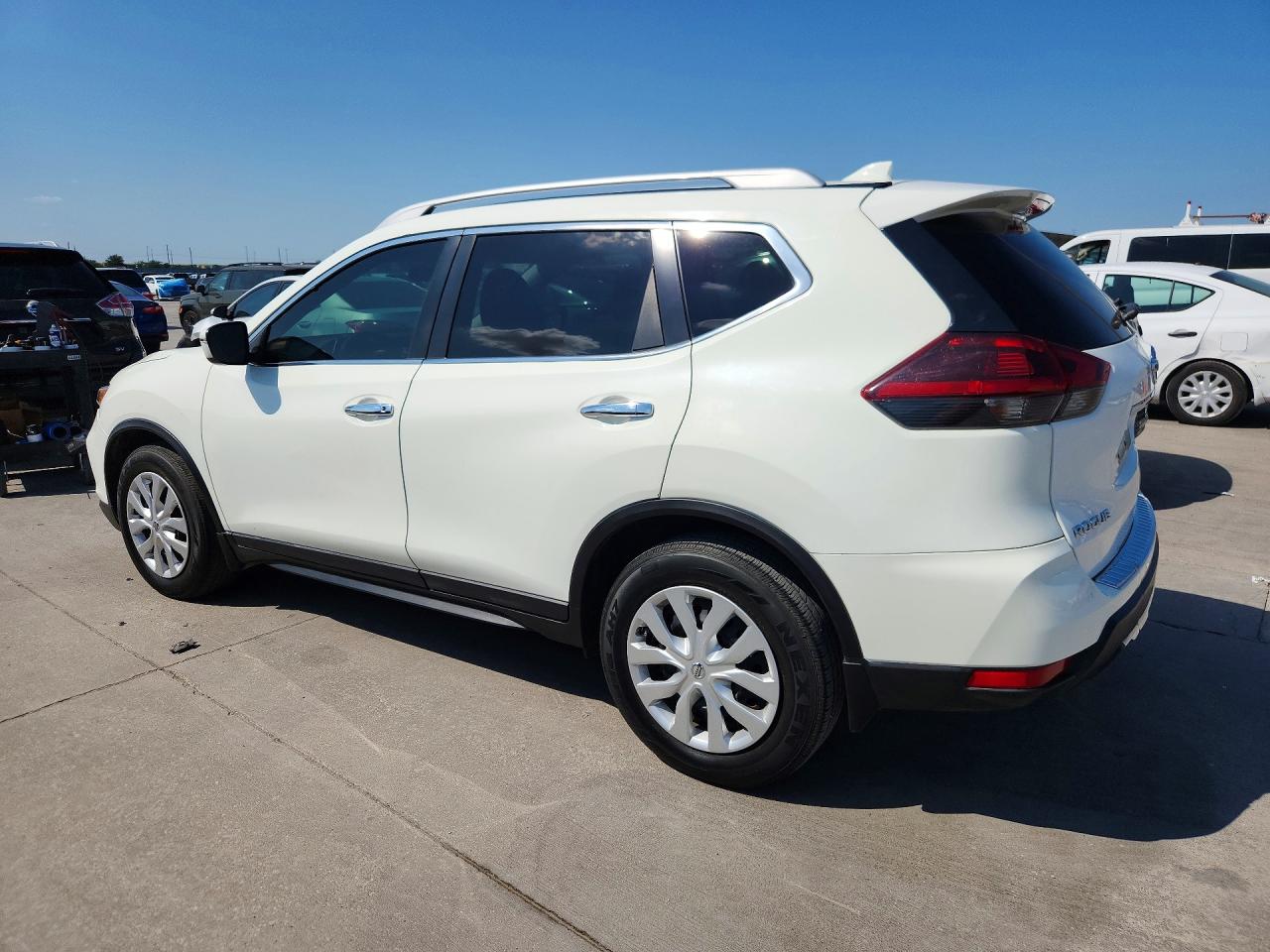 2019 NISSAN ROGUE S — снимка 2