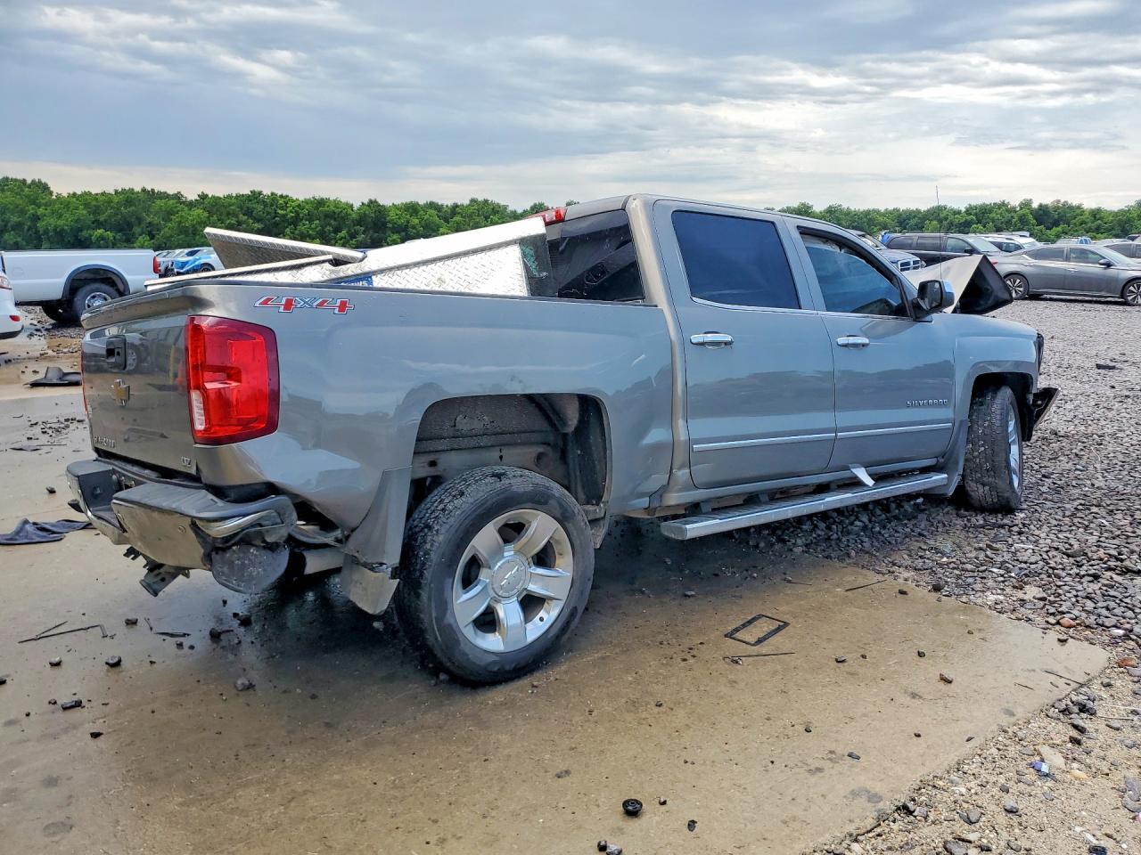 2017 CHEVROLET SILVERADO K1500 LTZ — снимка 3