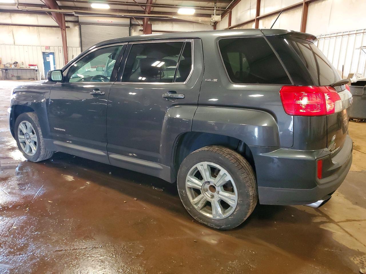 2017 GMC TERRAIN SLE — снимка 2