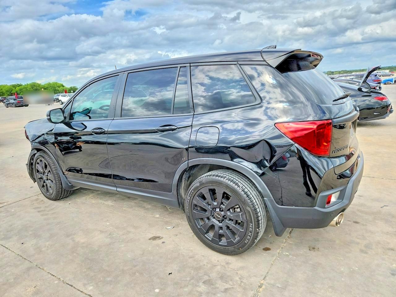 2022 HONDA PASSPORT EXL — снимка 2