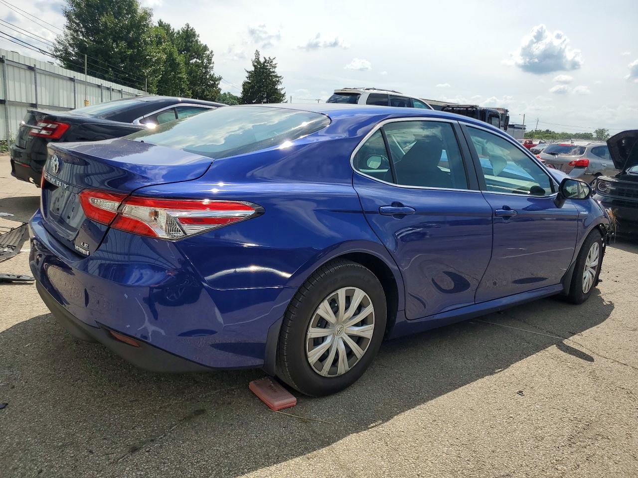 2018 TOYOTA CAMRY LE — снимка 3