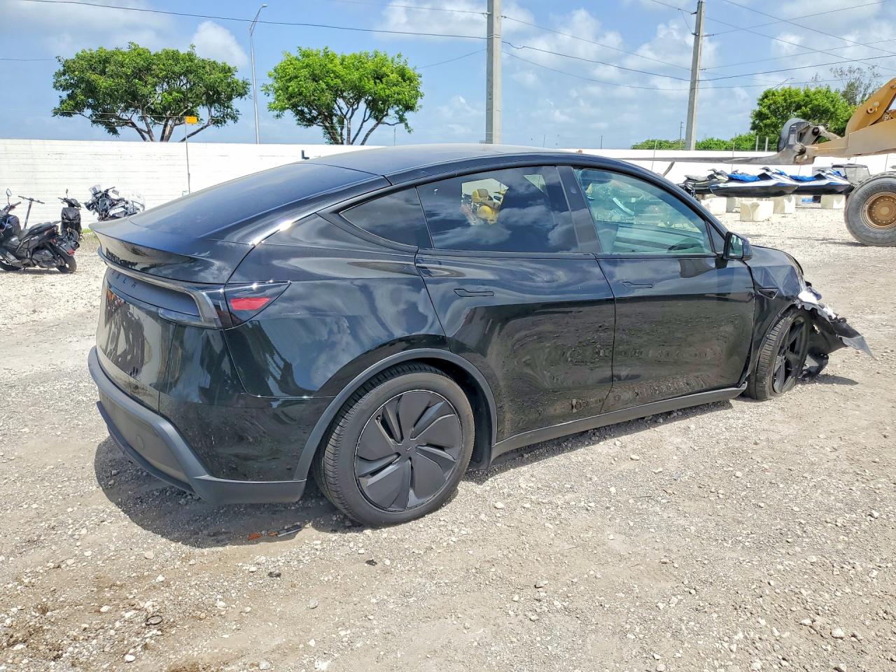 2026 TESLA MODEL Y — снимка 3