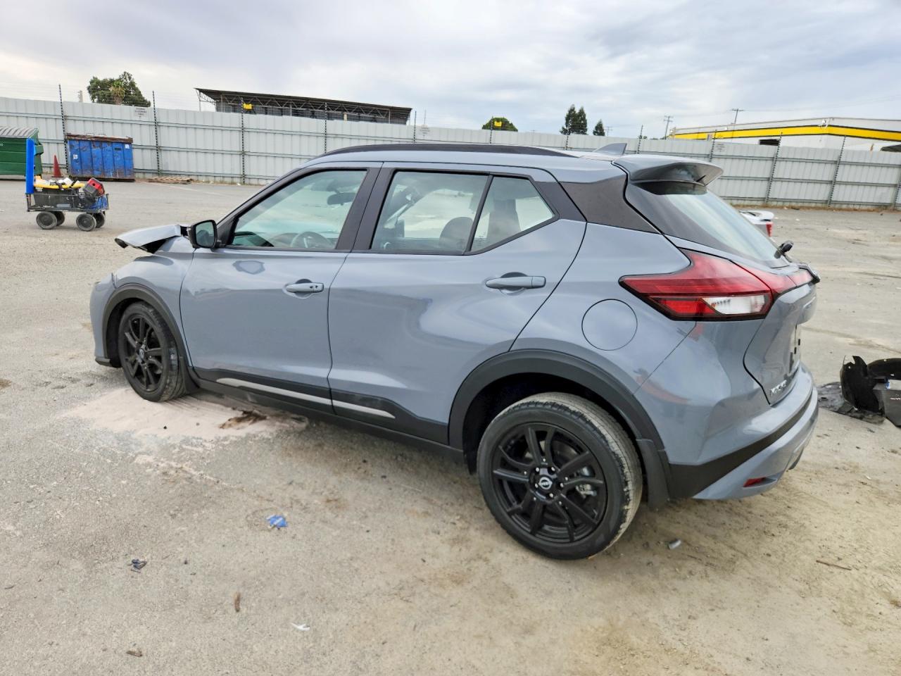 2023 NISSAN KICKS SR — снимка 2