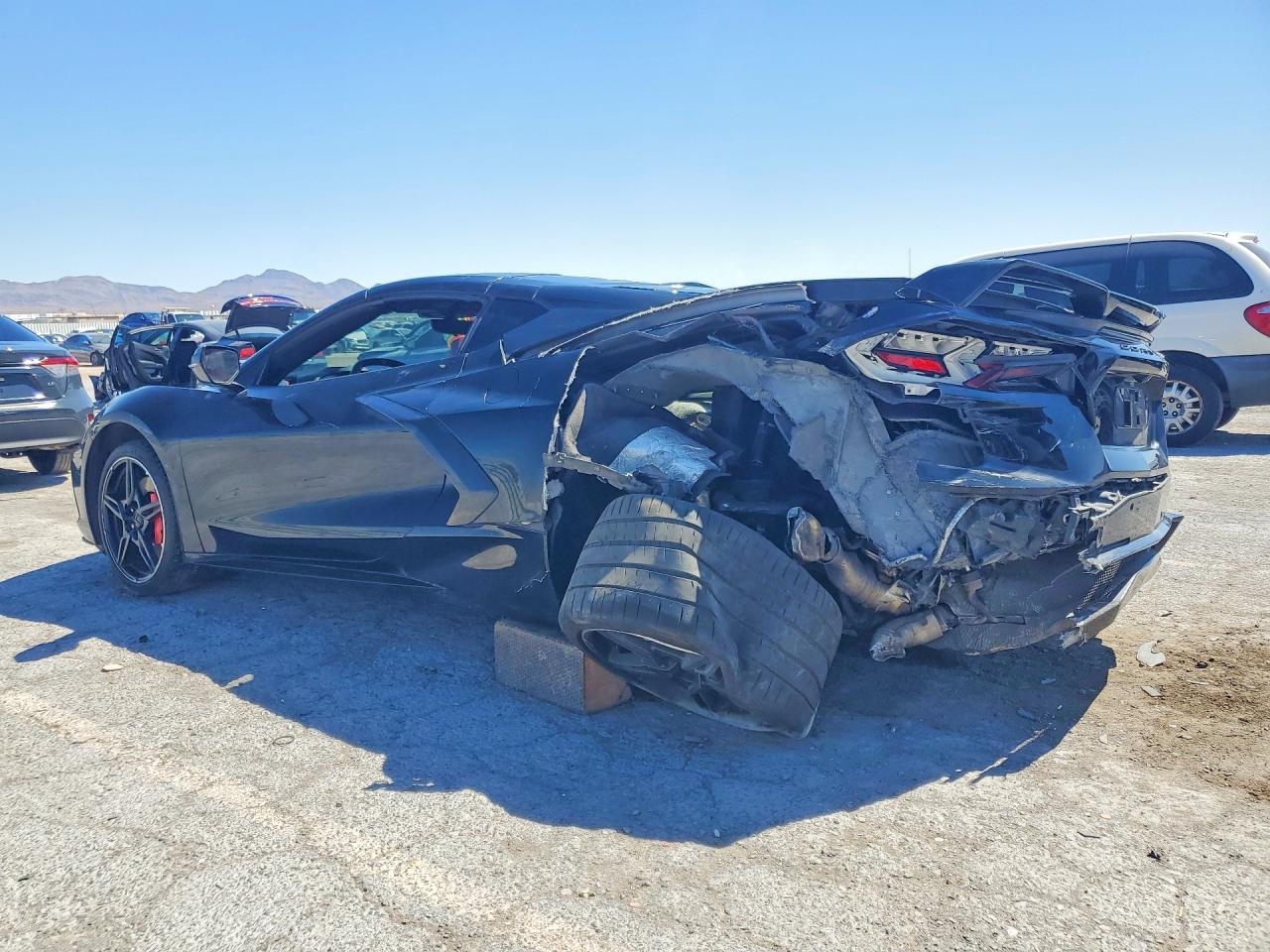 2020 CHEVROLET CORVETTE STINGRAY 2LT — снимка 2