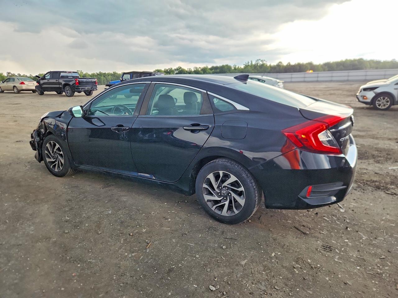 2017 HONDA CIVIC EX — снимка 2