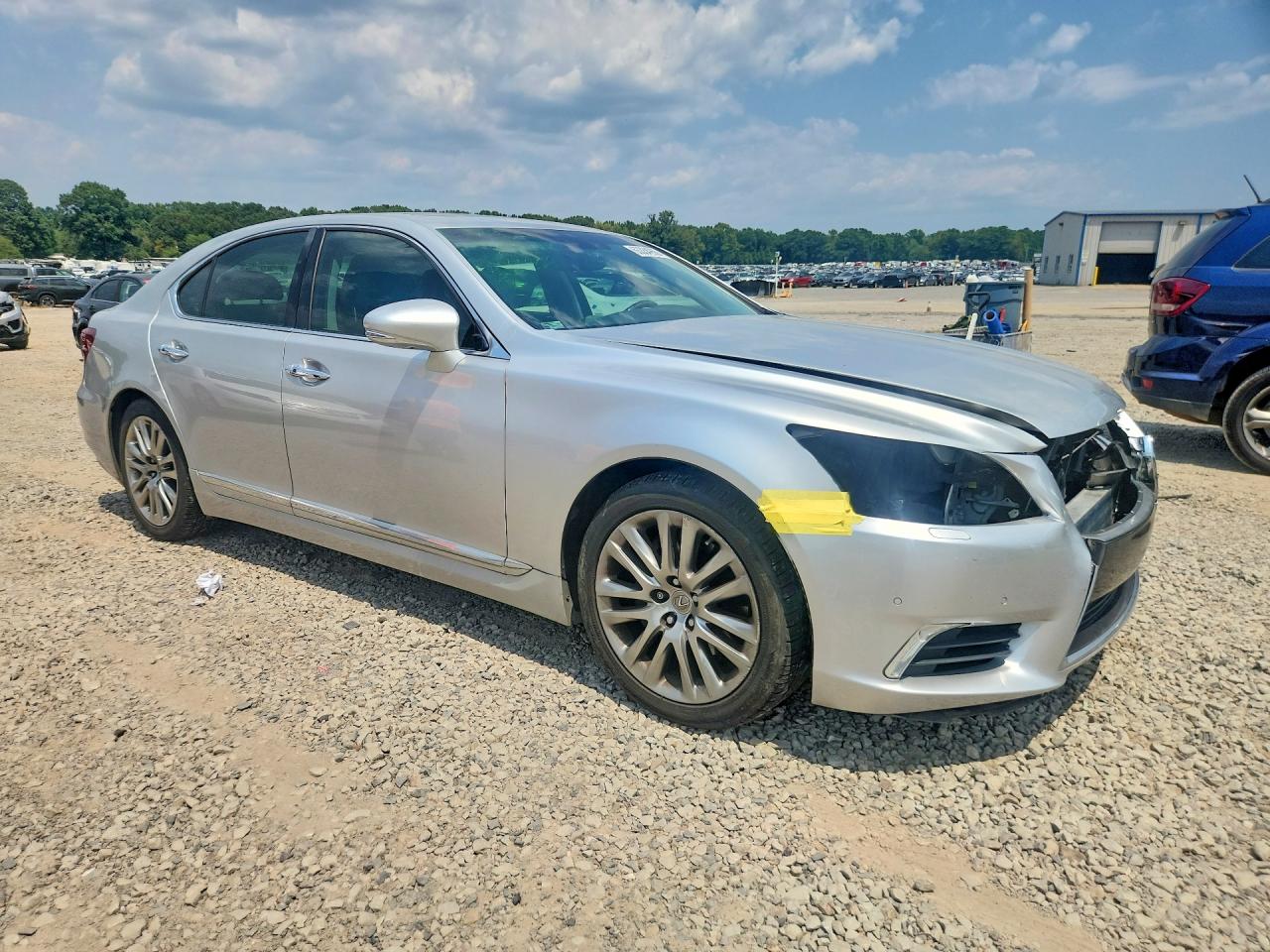 2015 LEXUS LS 460 — снимка 4