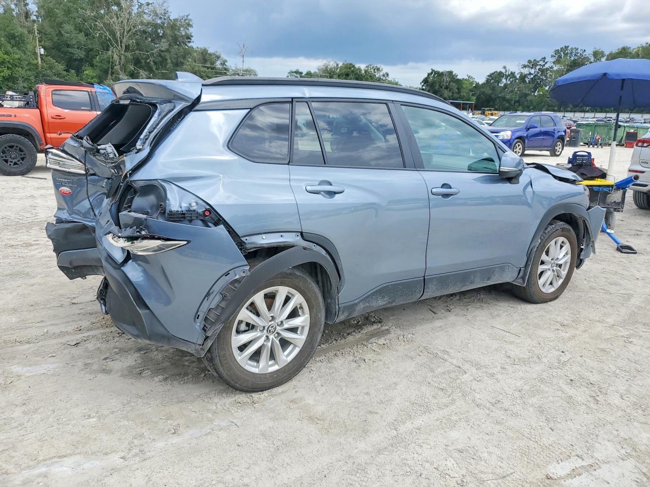 2024 TOYOTA COROLLA CROSS LE — снимка 3