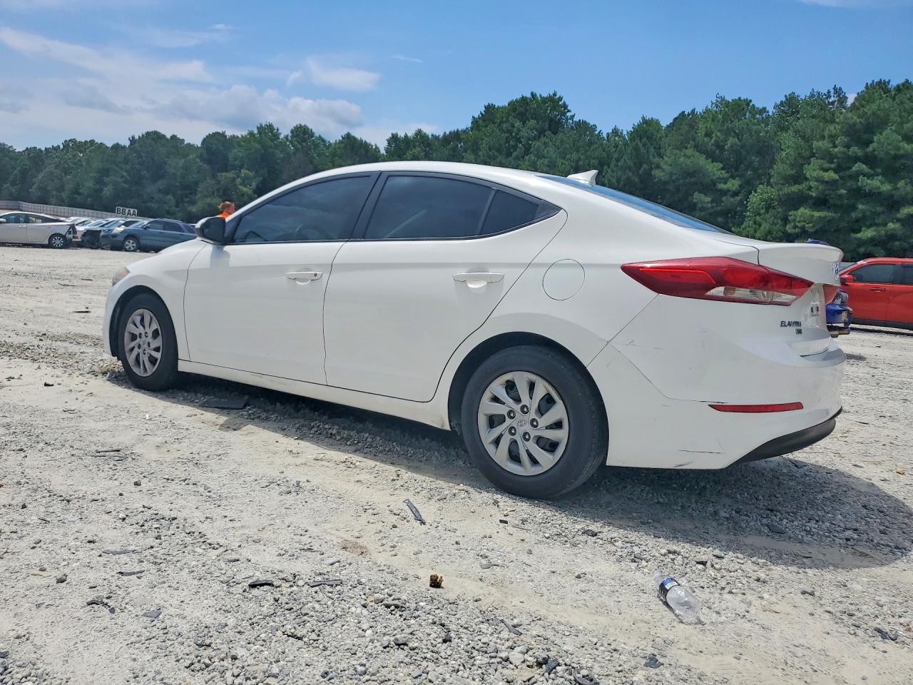 2017 HYUNDAI ELANTRA SE — снимка 2