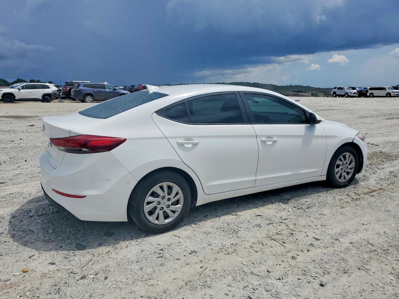 2017 HYUNDAI ELANTRA SE — снимка 3