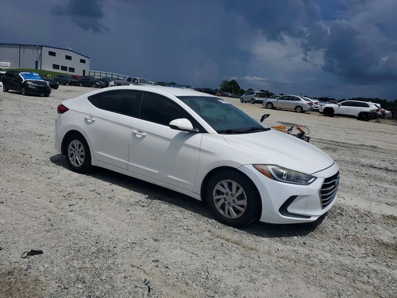 2017 HYUNDAI ELANTRA SE — снимка 4