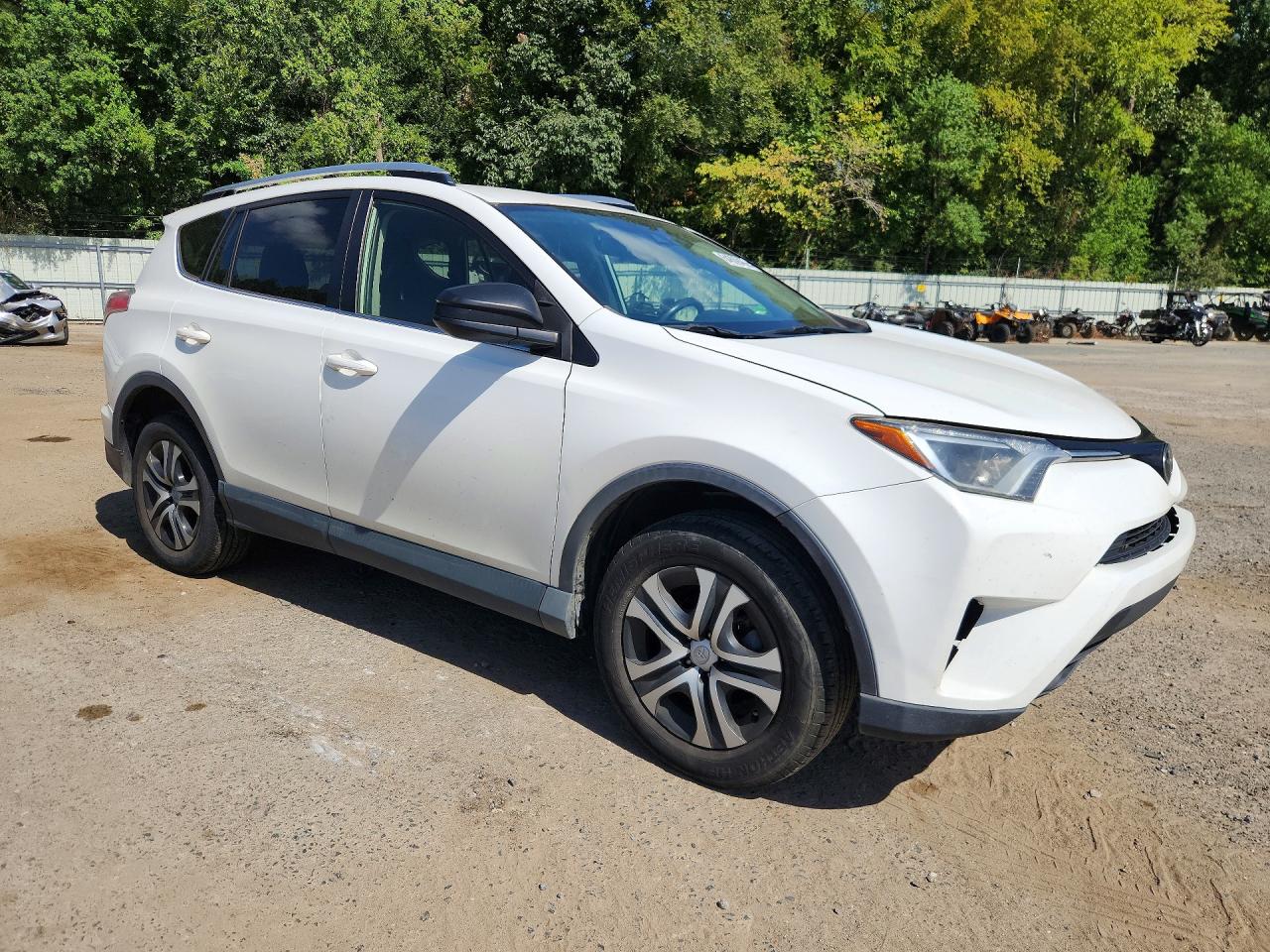 2017 TOYOTA RAV4 LE — снимка 4