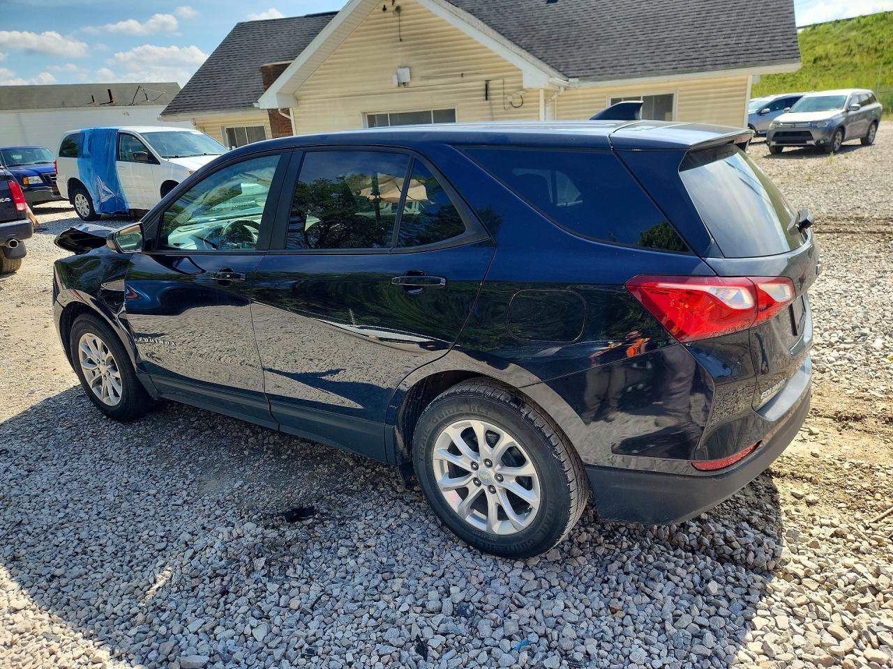 2021 CHEVROLET EQUINOX LS — снимка 2