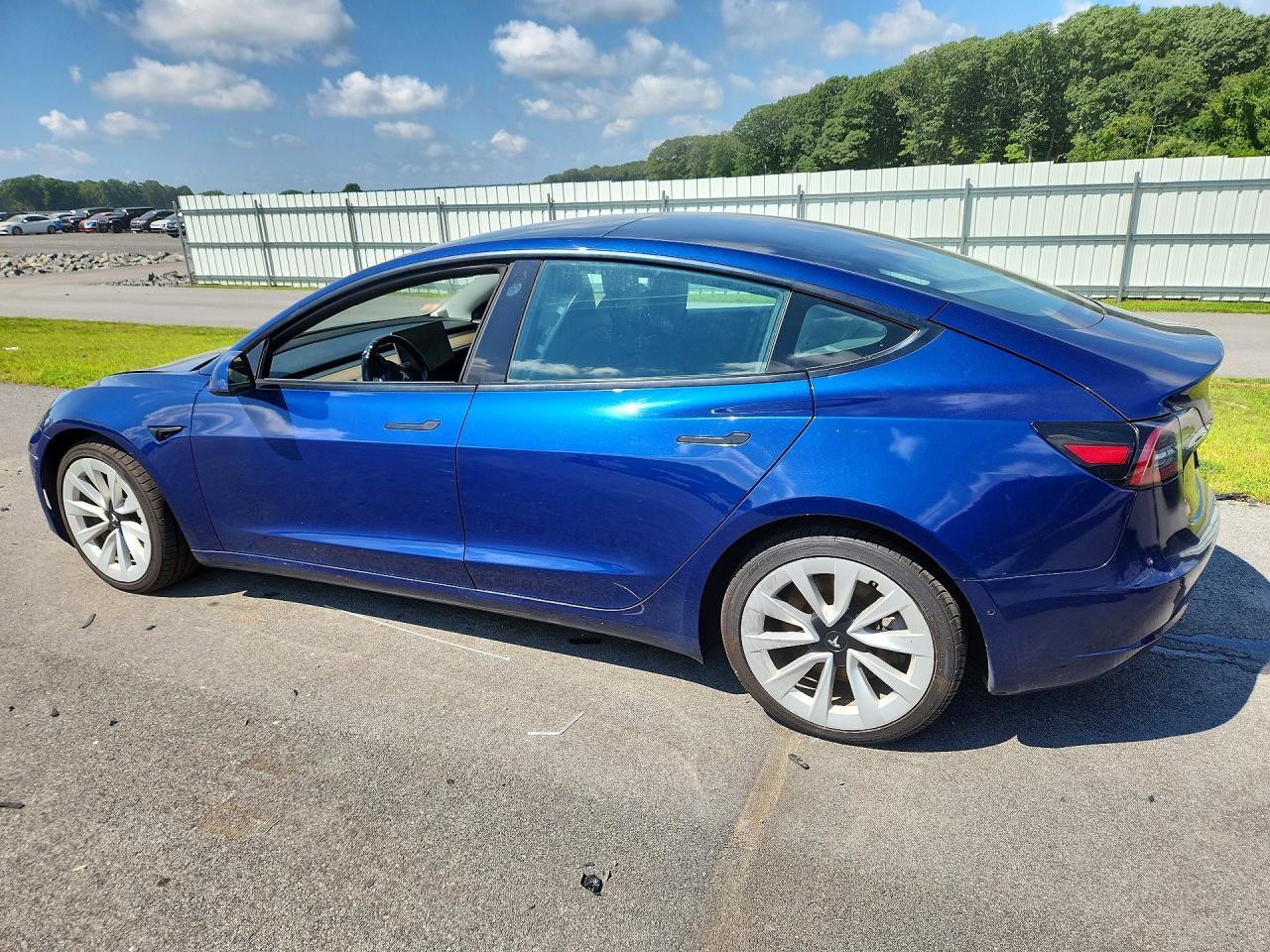 2022 TESLA MODEL 3 — снимка 2