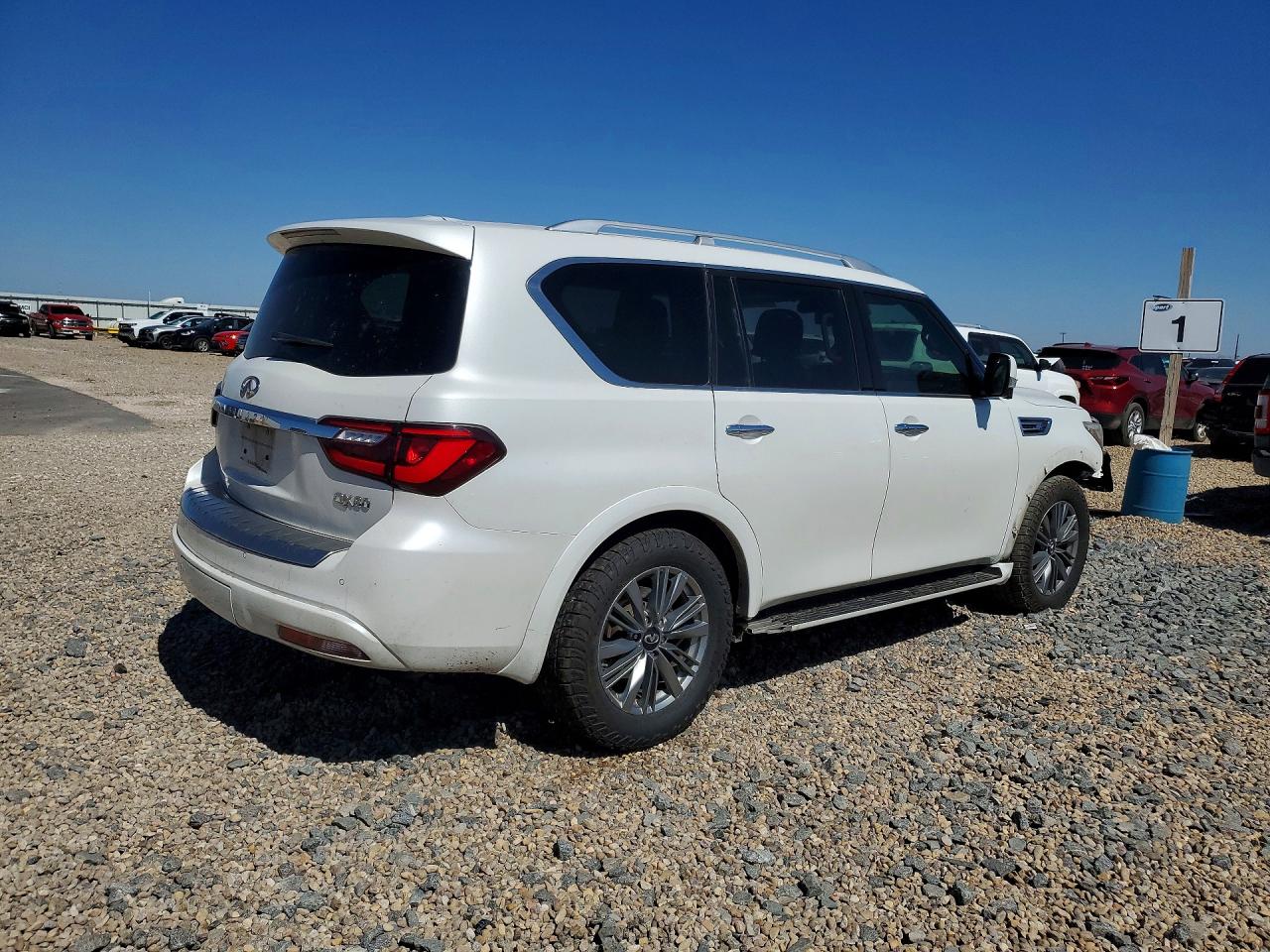 2021 INFINITI QX80 LUXE — снимка 3
