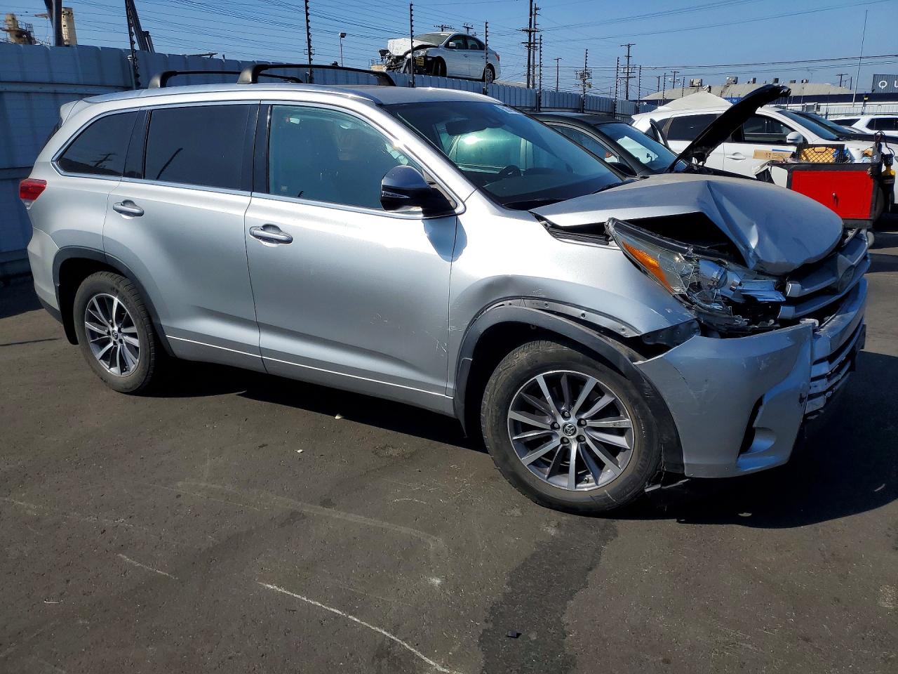 2018 TOYOTA HIGHLANDER XLE — снимка 4