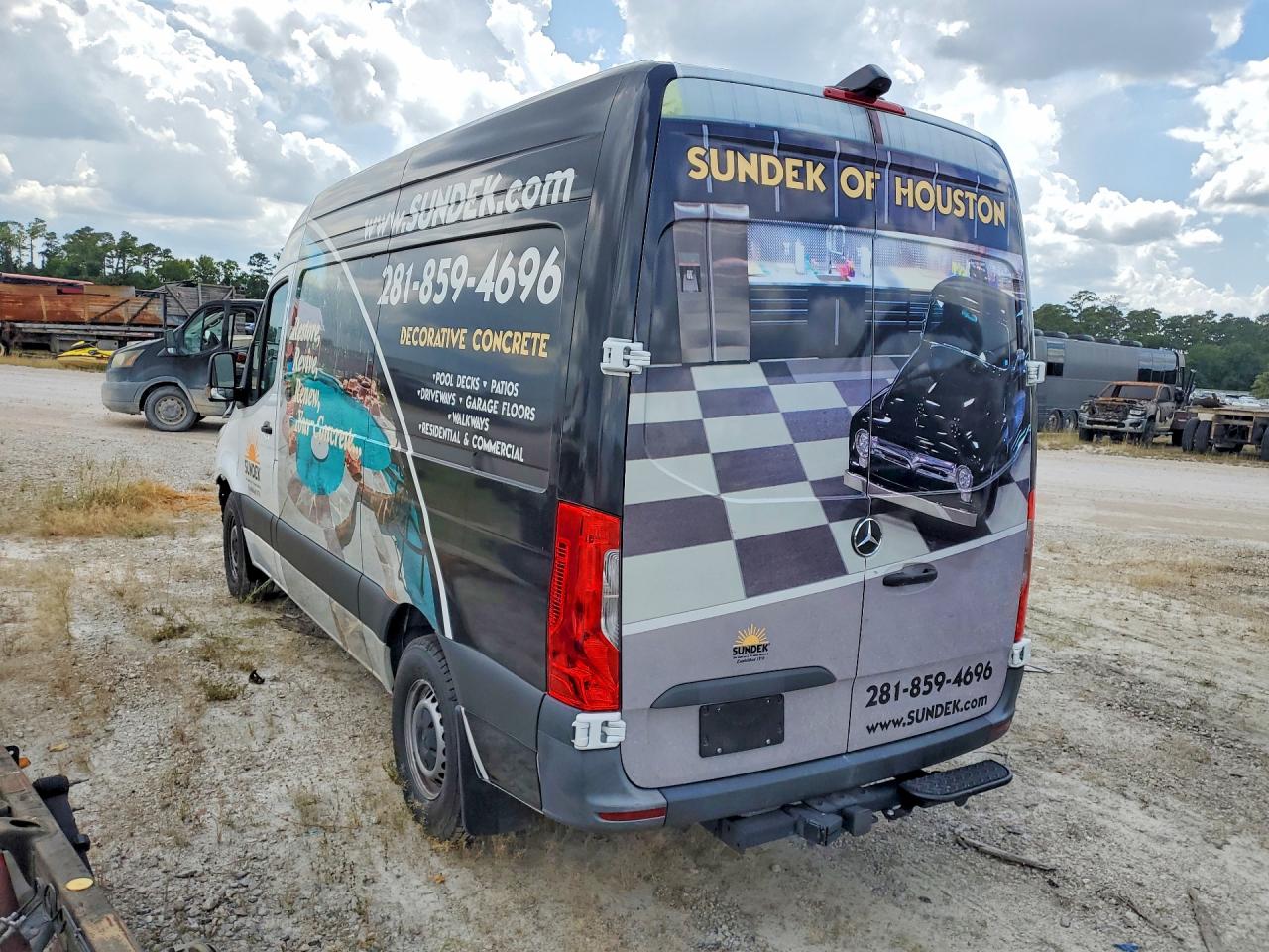 2024 MERCEDES-BENZ SPRINTER 2500 — снимка 2