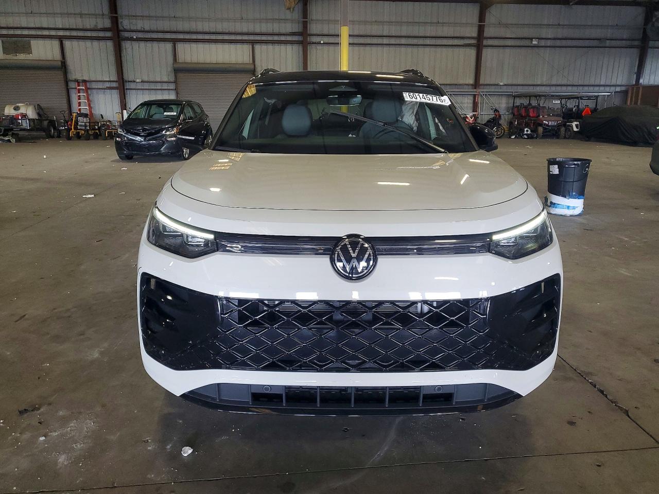 2026 VOLKSWAGEN TIGUAN SE R-LINE BLACK — снимка 5