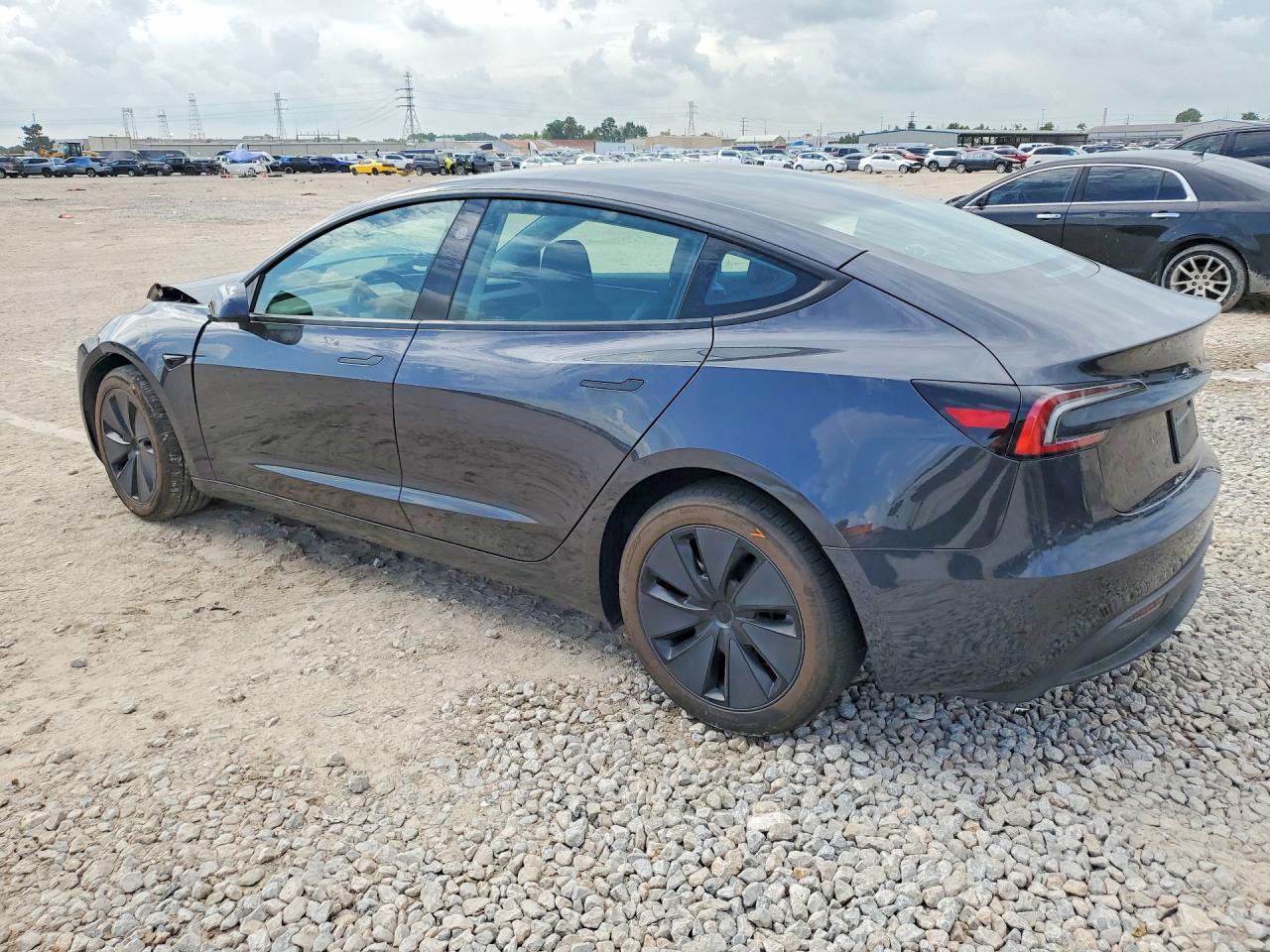 2026 TESLA MODEL 3 — снимка 2