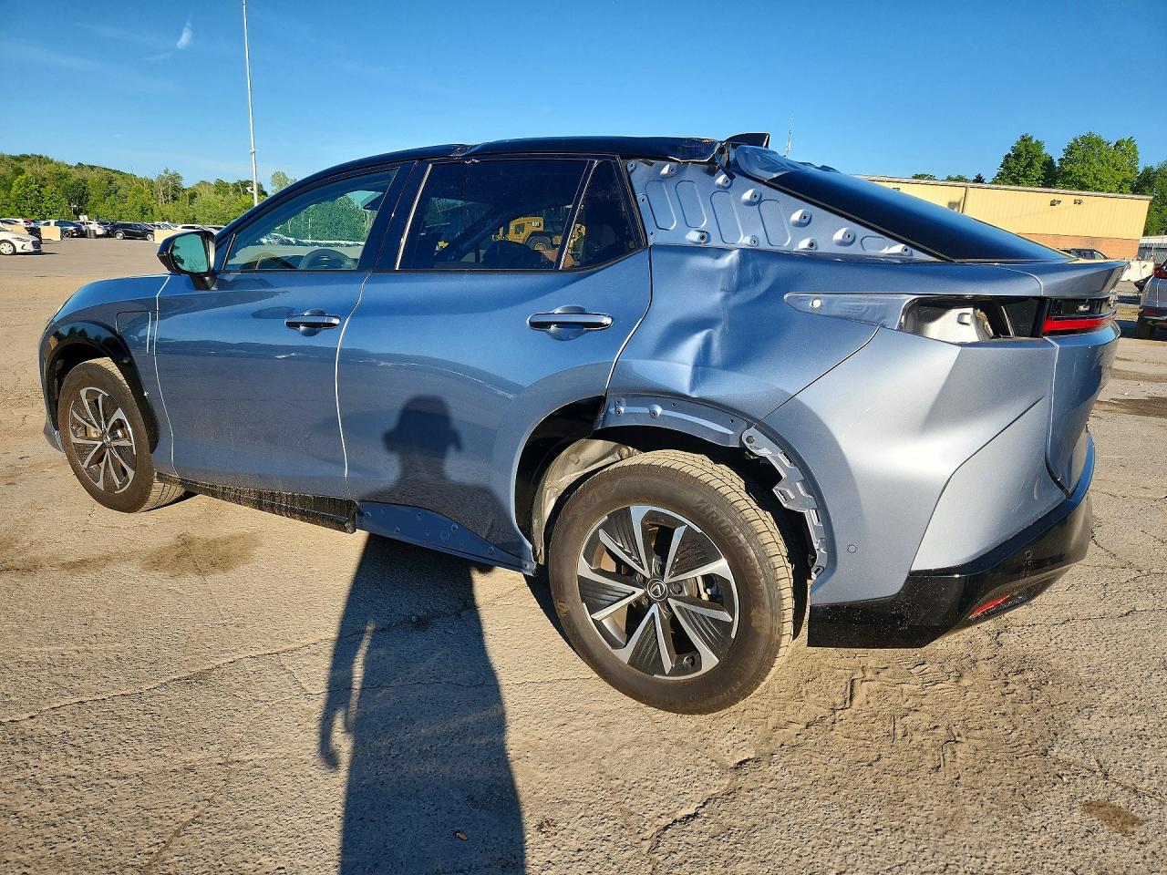 2025 LEXUS RZ 450E — снимка 2