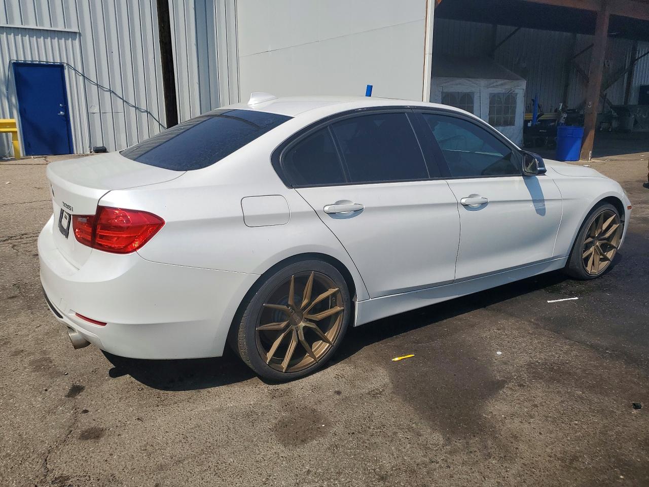 2013 BMW 335 I — снимка 3