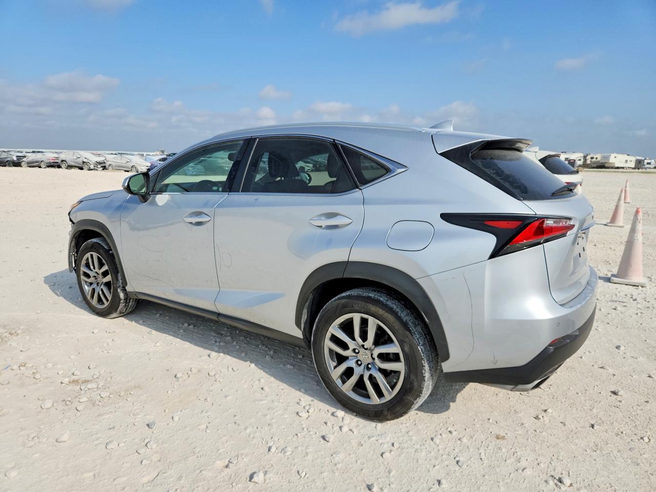 2016 LEXUS NX 200T BASE — снимка 2