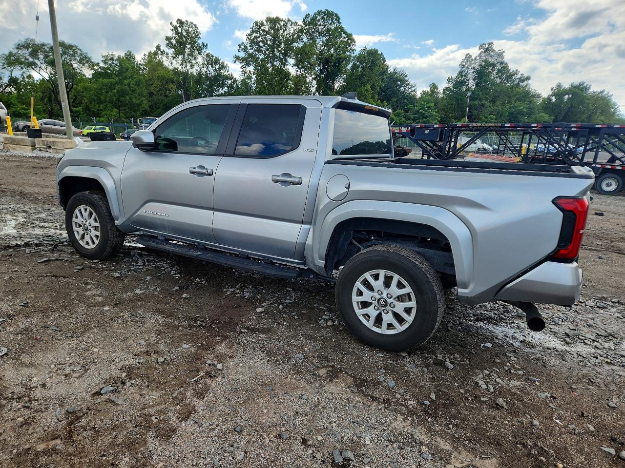2024 TOYOTA TACOMA SR5 — снимка 2