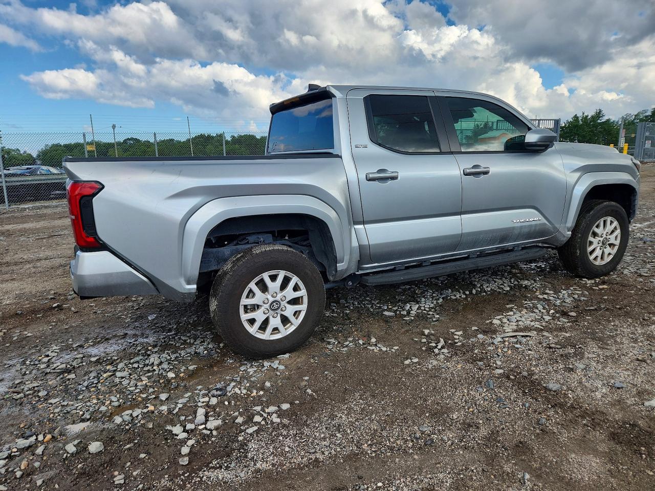 2024 TOYOTA TACOMA SR5 — снимка 3