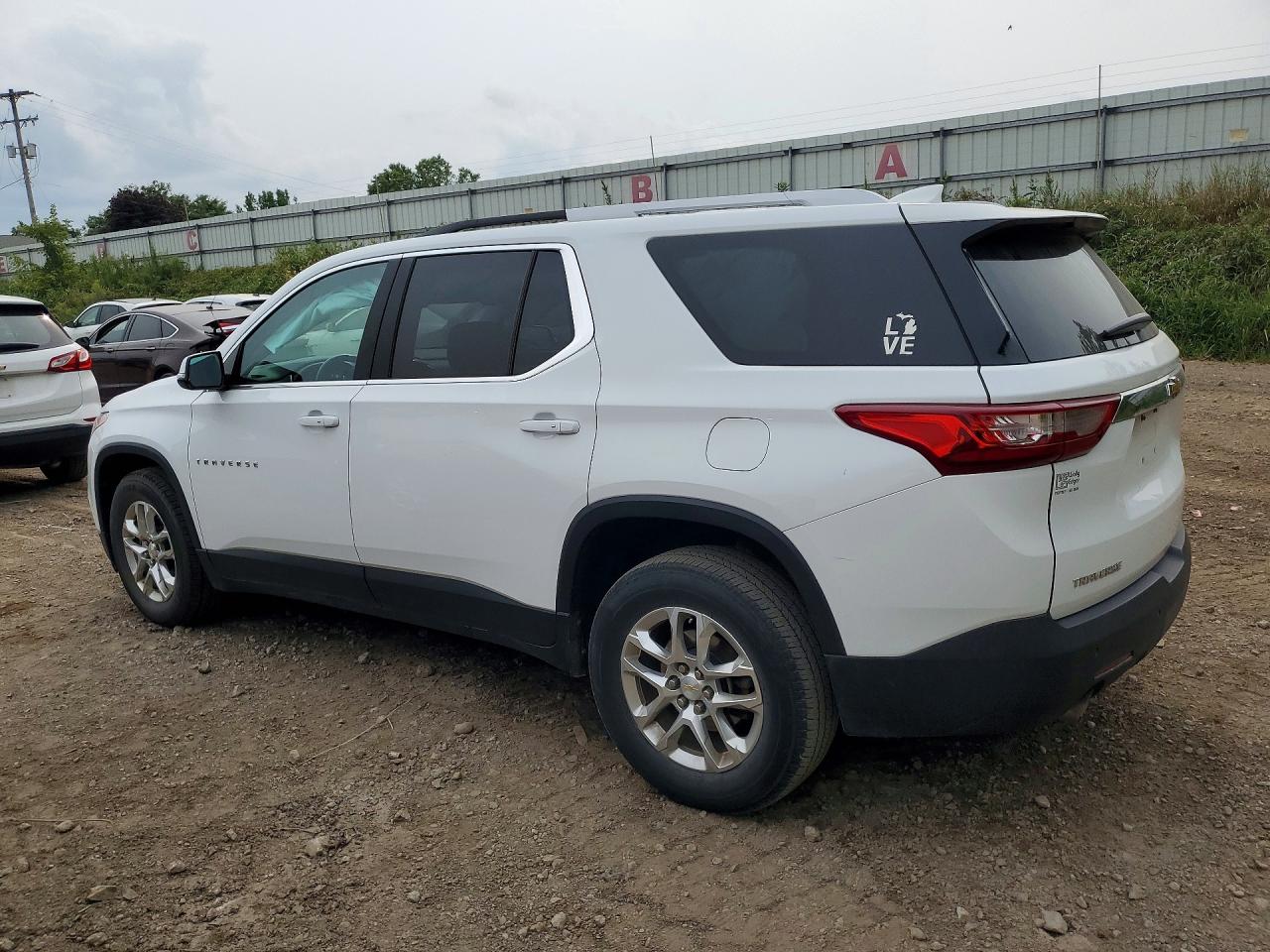 2018 CHEVROLET TRAVERSE LT — снимка 2